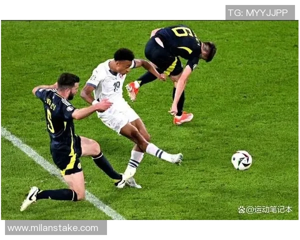 拉门斯赛场神勇表现连救险球最后时刻助攻队友绝平精彩瞬间