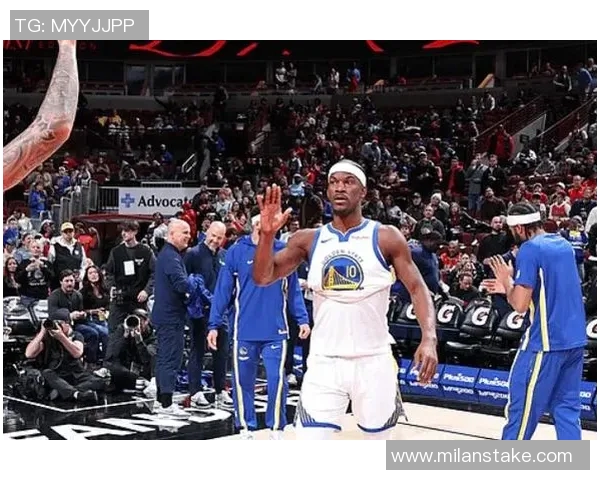 巴特勒半场表现依旧全面17分钟贡献12分2板3助2断展现实力