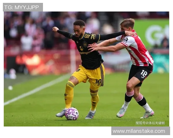 B费与阿莫林助教咖啡会面引发关注后者曾负责曼联定位球战术