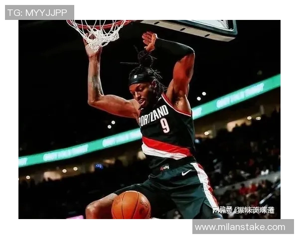 格兰特复出表现抢眼9投4中斩获16分3助攻2盖帽正负值高达16